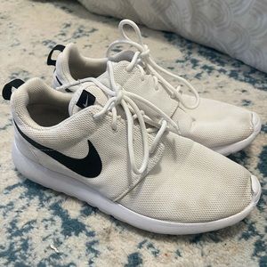 Nike Roshes